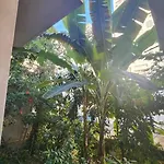 Comodidad Y Seguridad En La Playa De Leme